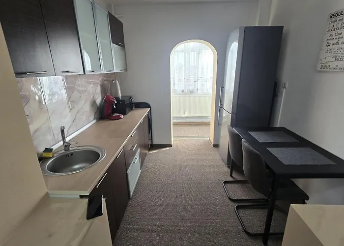 Delymary Parc 1 Mai 克拉奥华